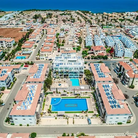 Sunnyvillas: 2br Mythical Apt*swimming Pool*ak04 *